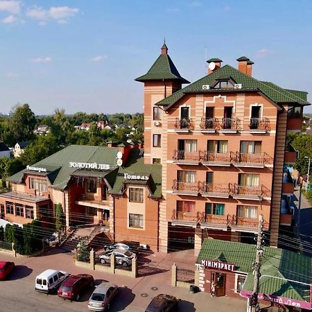 Golden Lion Hotel Boryspilʼ Екстериор снимка