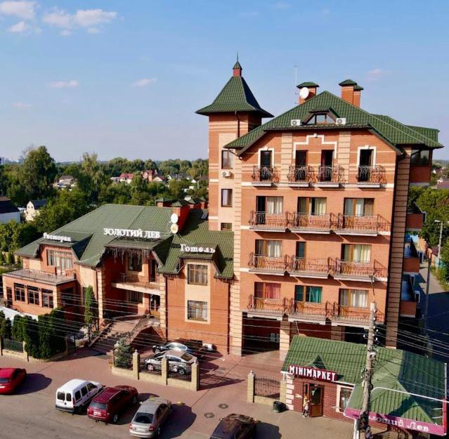 Golden Lion Hotel Boryspilʼ Екстериор снимка