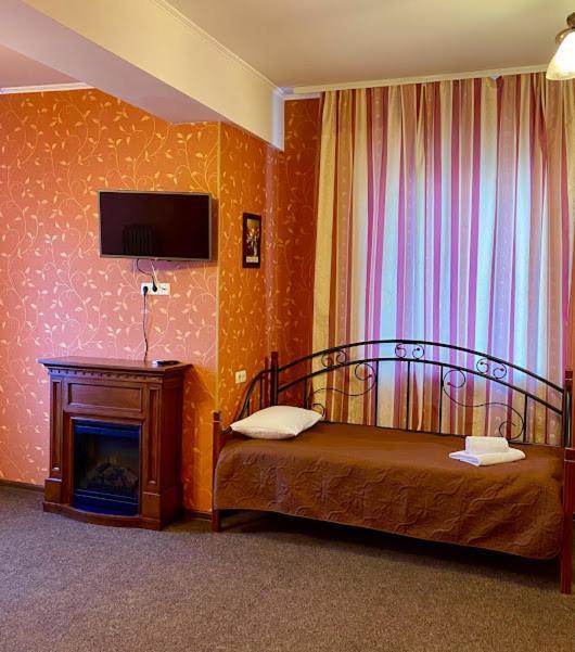 Golden Lion Hotel Boryspilʼ Екстериор снимка